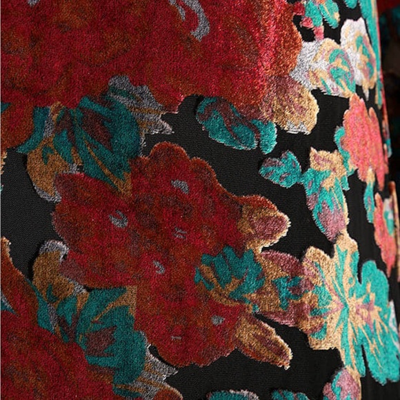 Lulu’s PPLA Elektra Velvet Floral Print Dress NWOT - Picture 5 of 12